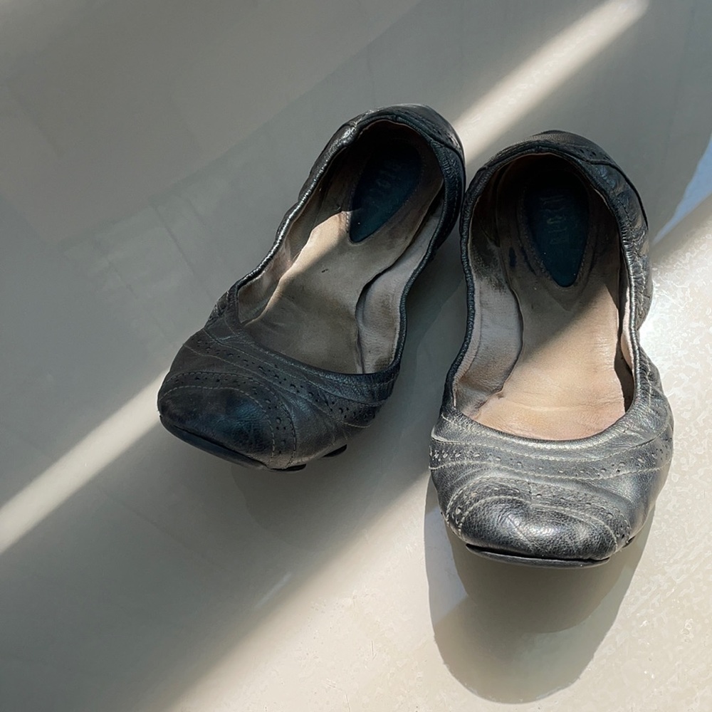 Bloch charcoal gray foldable ballet flat 36/ 6